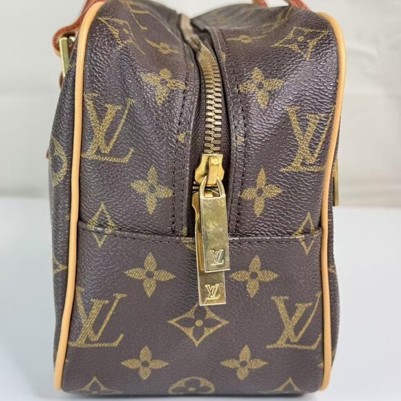 Louis Vuitton Cite Handbag Monogram Canvas - Picture 5 of 9